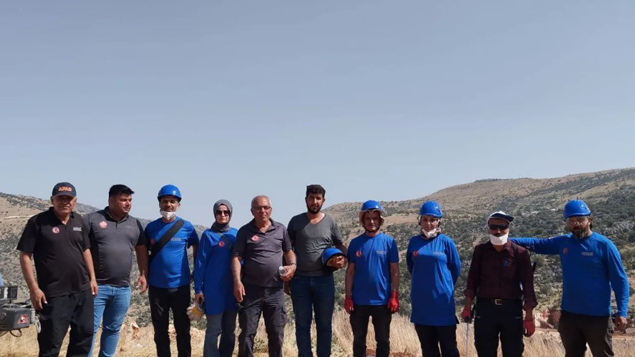 Adıyaman’daki Orman Yangınına Yesevi Arama Kurtarma Ekibimiz Müdahale Etti