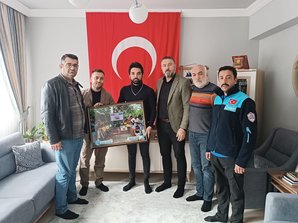 Yesevi Hareketi’nden Şehit Şeyda Yılmaz’ın Ailesine Anlamlı Ziyaret