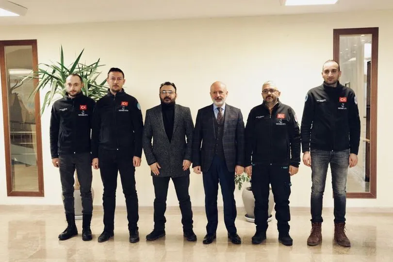 Yesevi Hareketi olarak Yöneticileri, Kayseri Kocasinan Belediye Başkanı Ahmet ÇOLAKBAYRAKDAR'ı Ziyaret Ettik