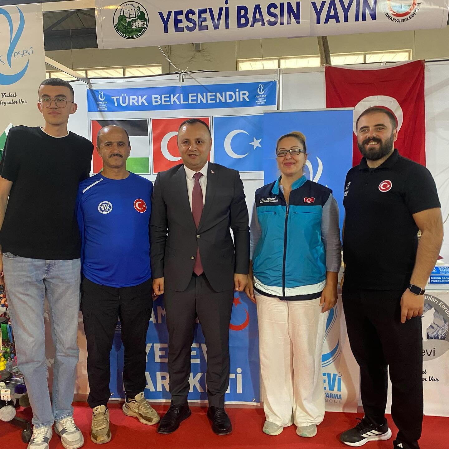 Amasya 1. Kitap Fuarı’nda Yesevi Rüzgârı