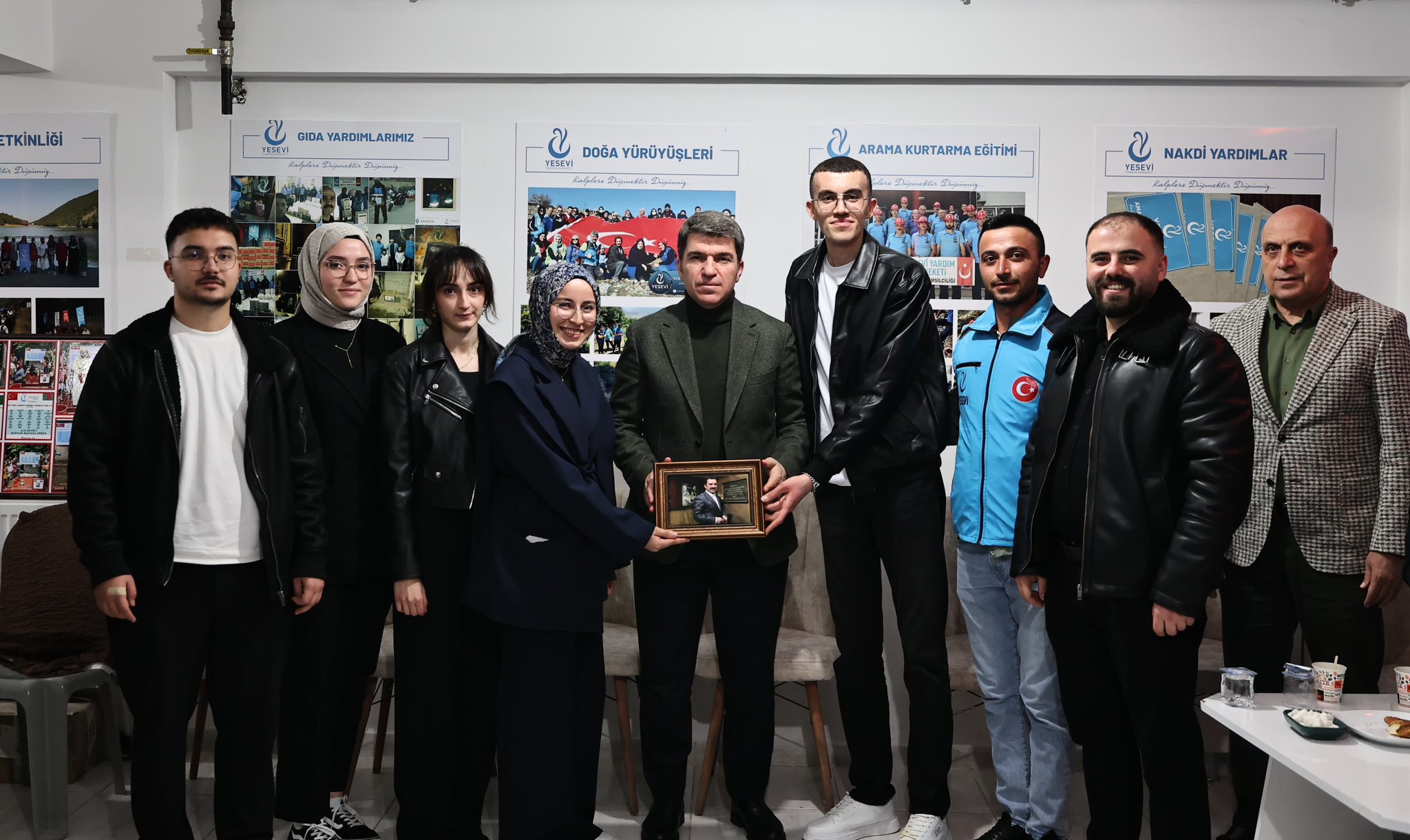 Amasya Valisi Önder Bakan’dan Yesevi Hareketi’ne Ziyaret