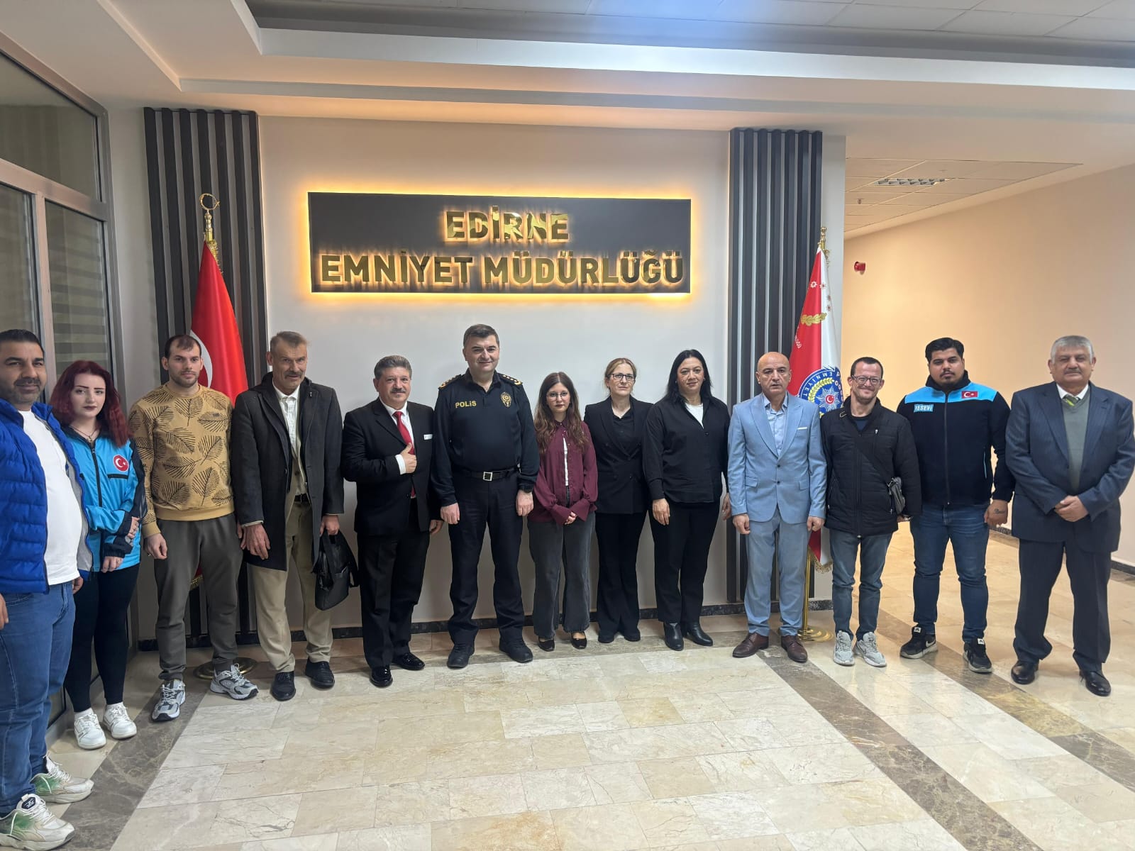 Yesevi Hareketi’nden Polis Haftası Münasebetiyle Edirne İl Emniyet Müdürlüğü’ne Ziyaret