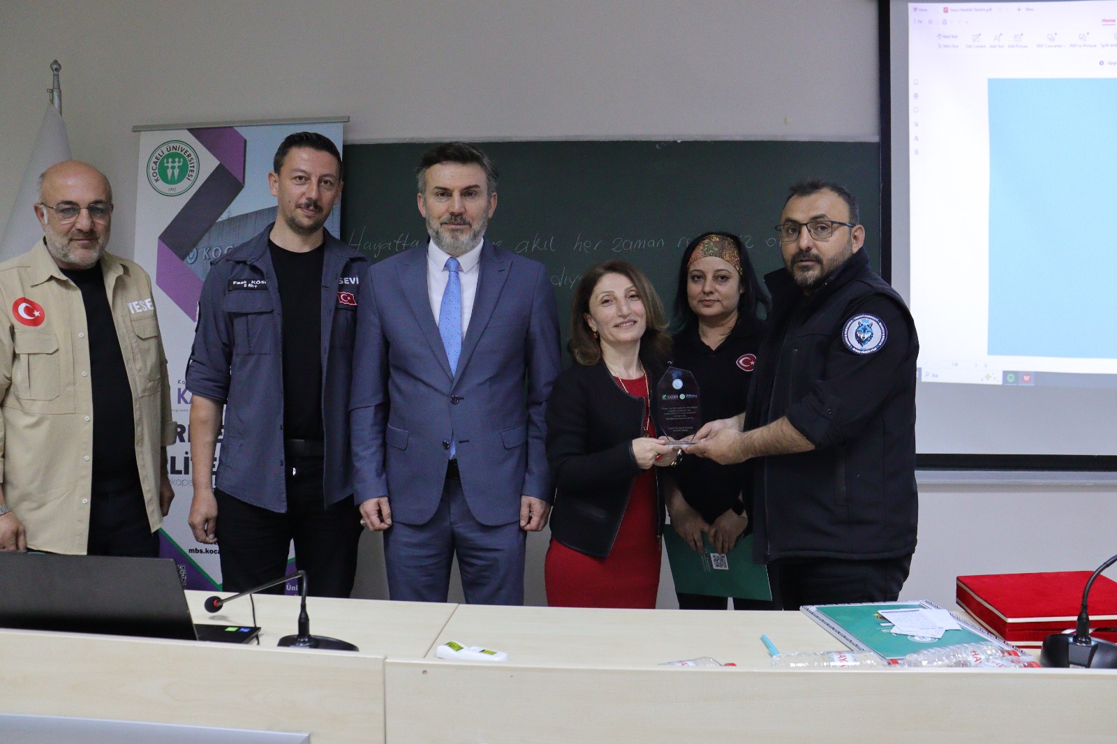 Kocaeli Üniversitesi’nde “Gençlik ve Afet Bilinci” Paneli Gerçekleştirildi