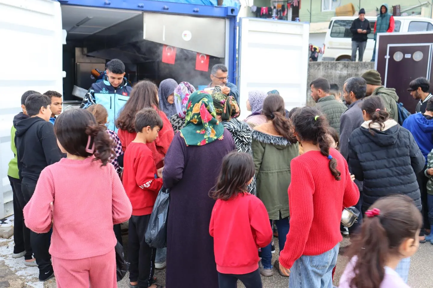 Hatay Aşevimizde Depremzedelere Ramazan Ayı İftarları Devam Ediyor
